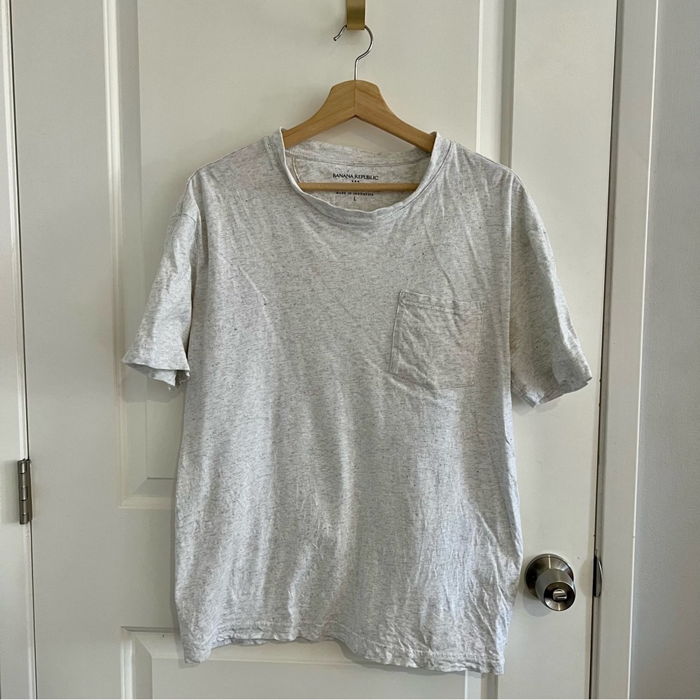 Banana Republic Vintage Tee - large
